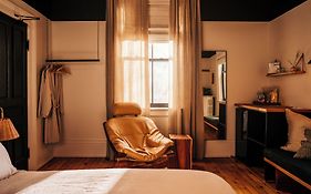 Somewhere Inn Collingwood Boutique Hotel